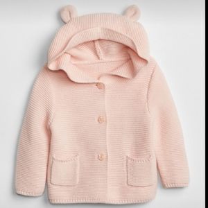 Gap Brannan Bear knit sweater
